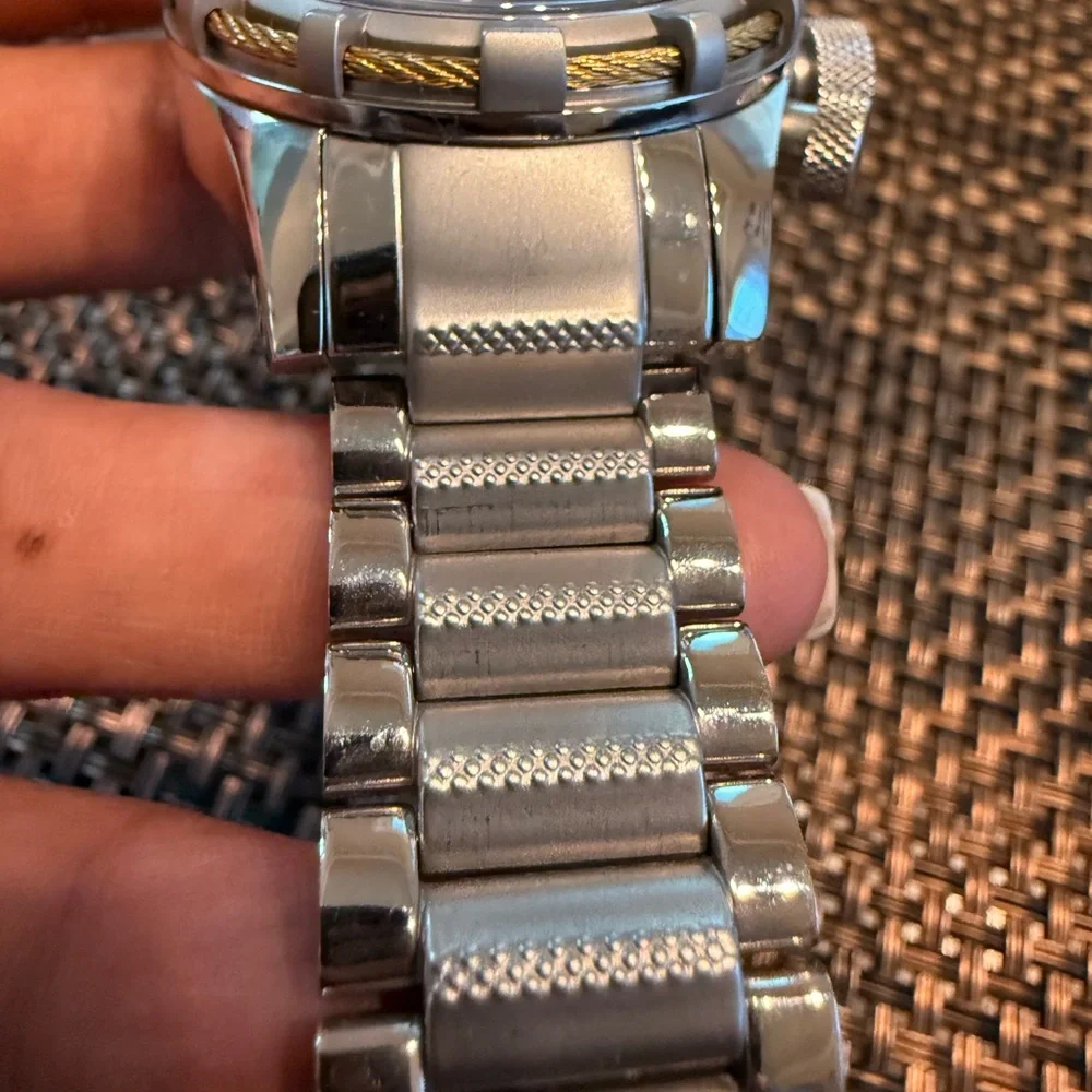 Invicta bold blue